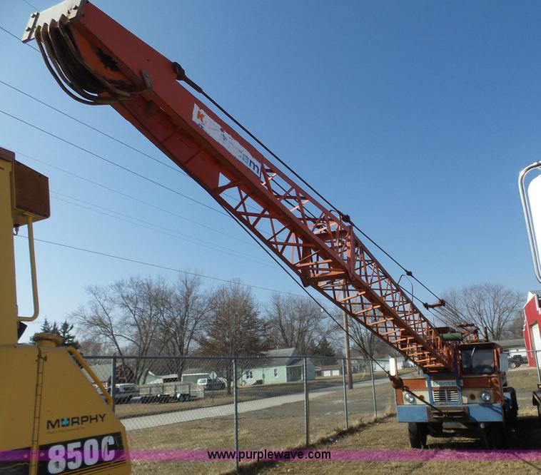 1977 Bantam T350A crane truck - J8876