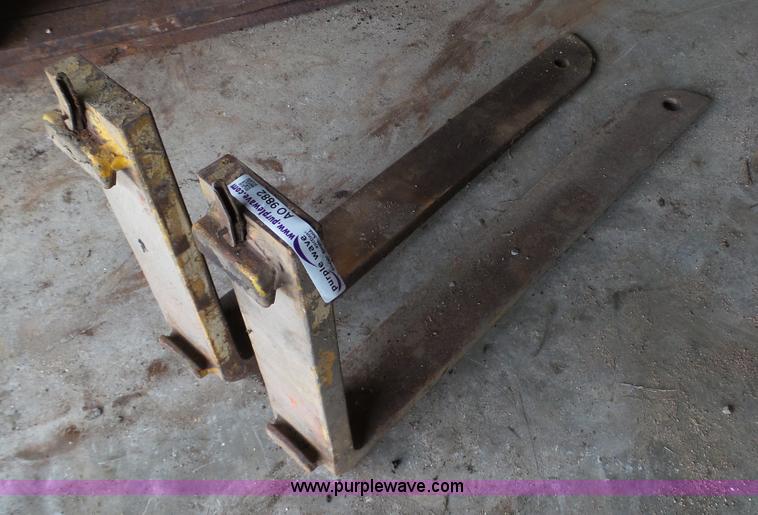 41"L pallet forks - AO9882