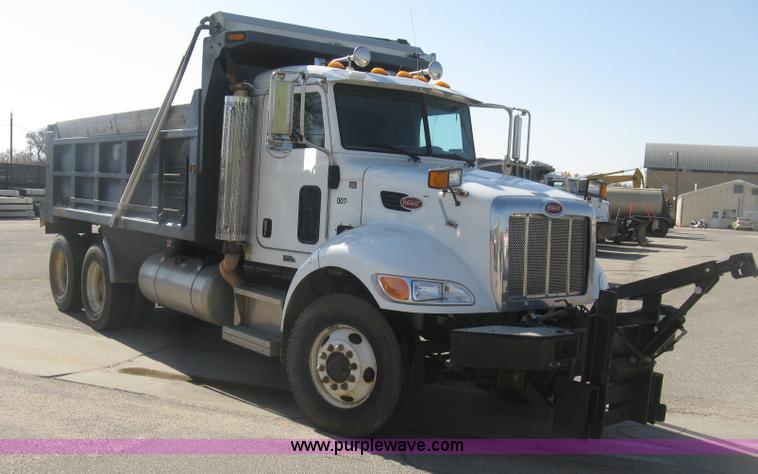 2008 Peterbilt 340 dump truck - J2909