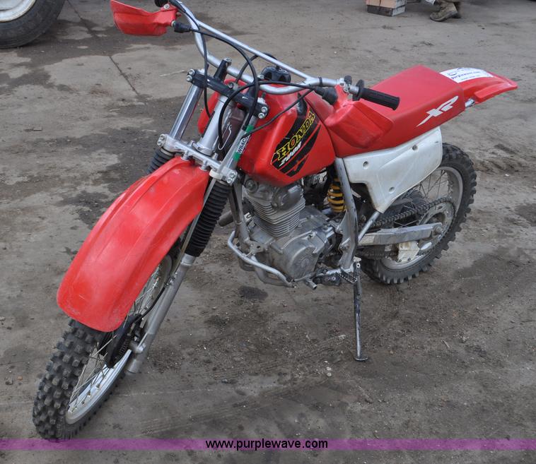 2001 Honda XR200R motorcycle - G7317