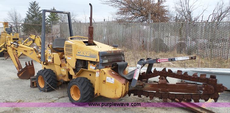 1998 Case 360 trencher - L1318
