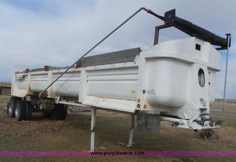 1990 Clement LW34258TSL dump trailer - J1680