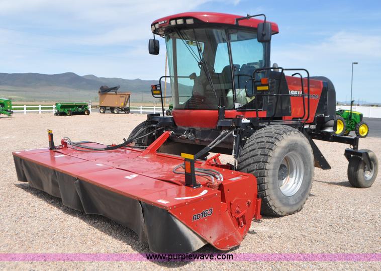 2009 Case IH 1903WD self-propelled windrower - G7377