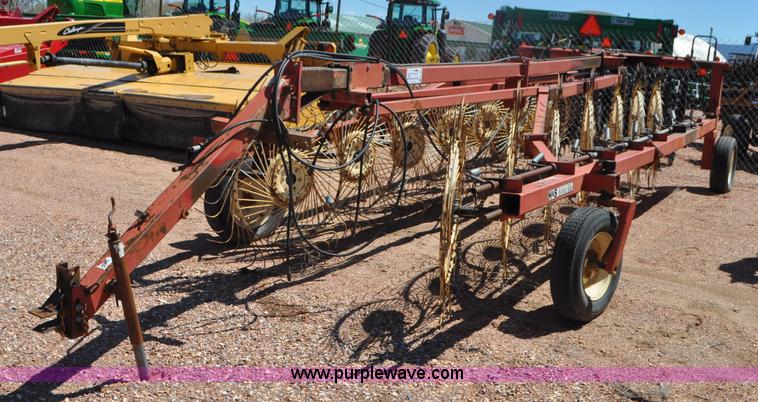 H&S BF14HC bi-fold hay rake - G7382