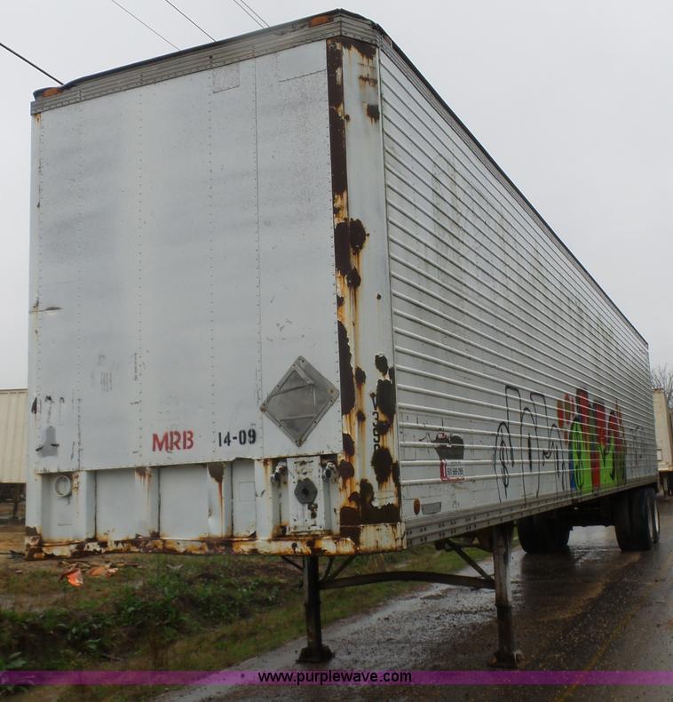 1977 Kentucky dry van trailer - L5777