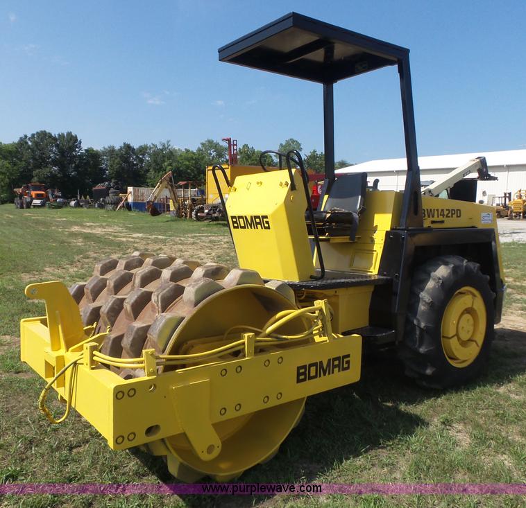 1991 Bomag BW142PD single drum vibratory roller - K7734