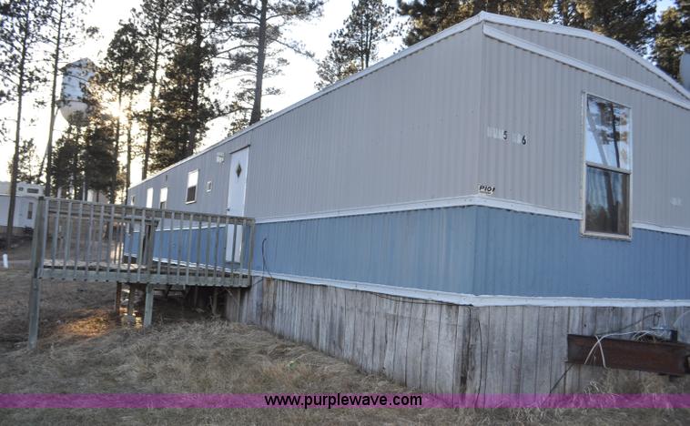 1998 Pioneer manufactured home - G7241