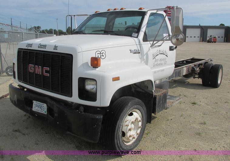 1995 GMC TopKick truck cab and chassis - K4058