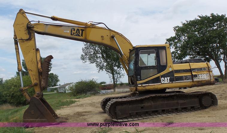 1994 Caterpillar 320L excavator - L6228