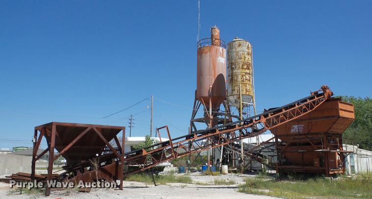 1977 Ross concrete batch plant - AG9434