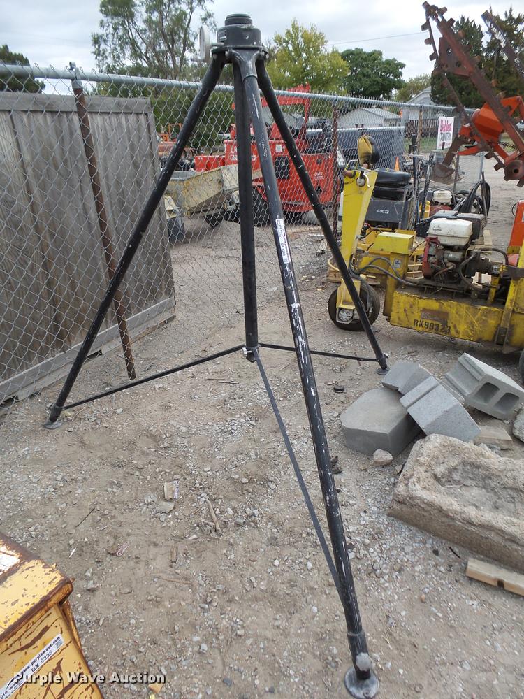 Spectra Physics 950 tripod - CA9263