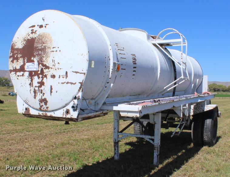 1977 Downs-Clark tank trailer - K1907