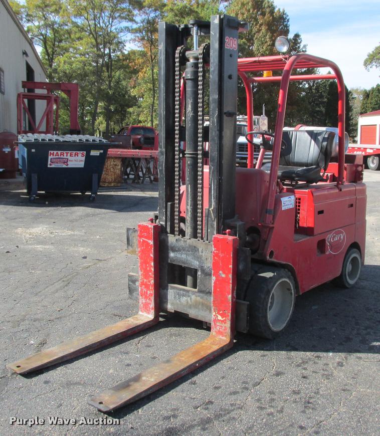 Caterpillar T120C forklift - K6237