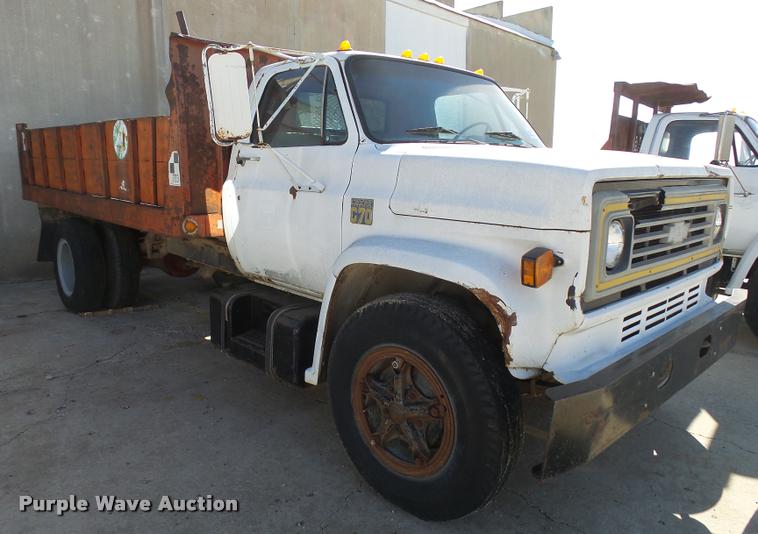 1979 Chevrolet C70 flatbed truck - L3295