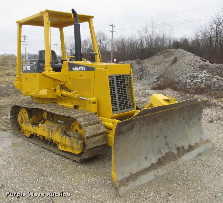 1993 Komatsu D37E dozer - DA3270