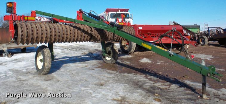 Brillion P-10 cultipacker - DA7347