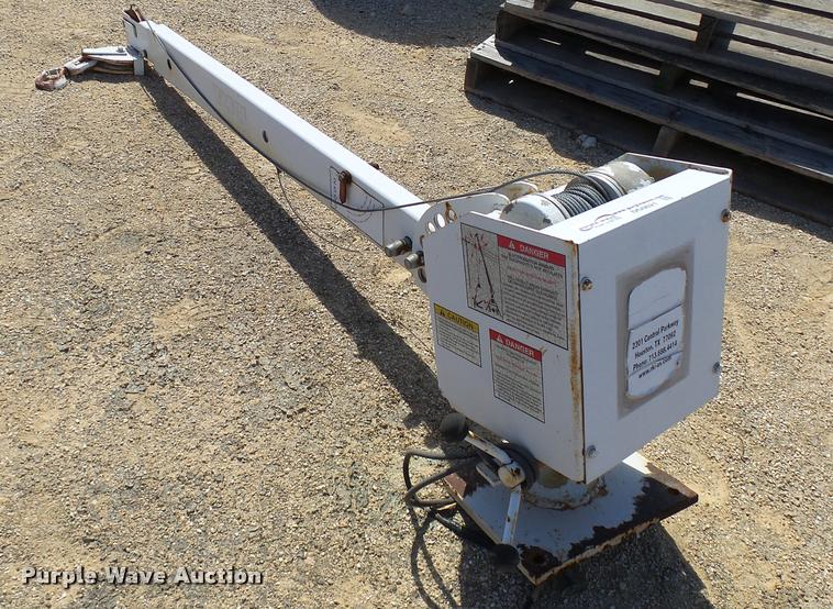 RKI truck bed crane - DB9621