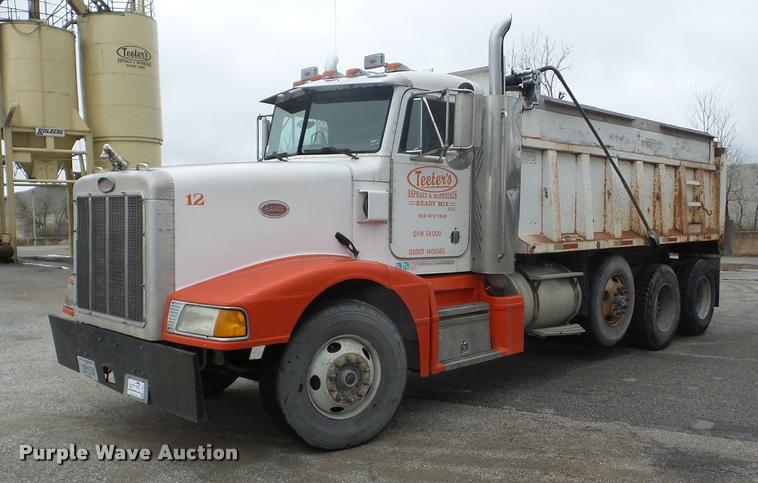 1994 Peterbilt 377 dump truck - J8652