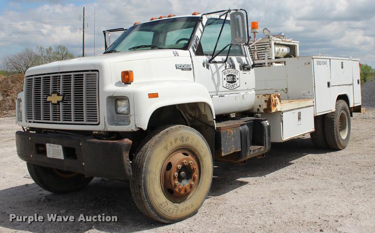 1995 Chevrolet Kodiak service truck with crane - L4975
