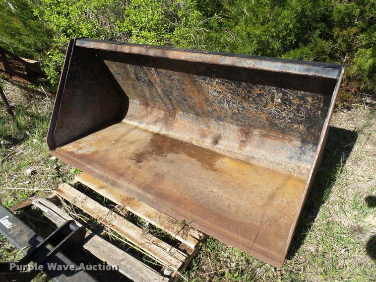 HLA skid steer bucket - AP9269