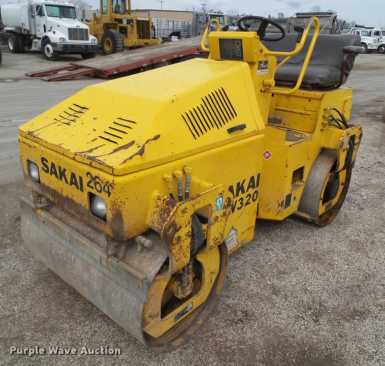 2001 Sakai SW320 double drum vibratory roller - CB9954
