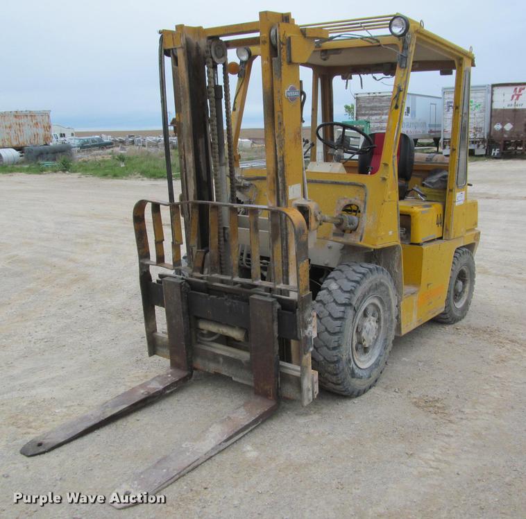 Nissan UF03 forklift - J2520
