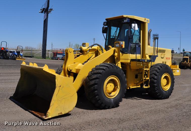 1992 Komatsu WA380-1 wheel loader - L5228