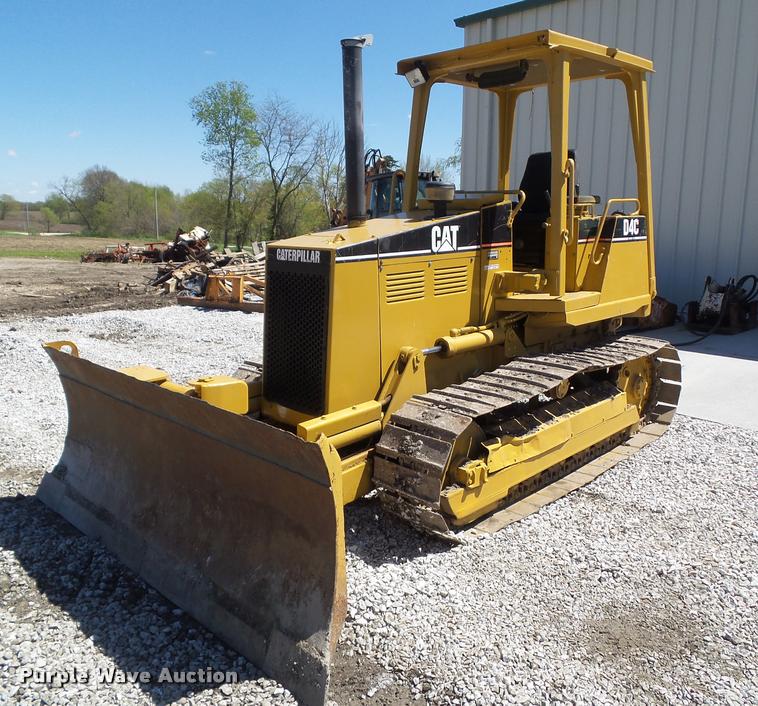 1994 Caterpillar D4C Series III dozer - DH9289