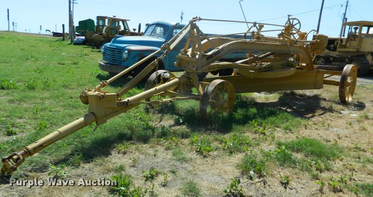 Caterpillar grader - DB1053