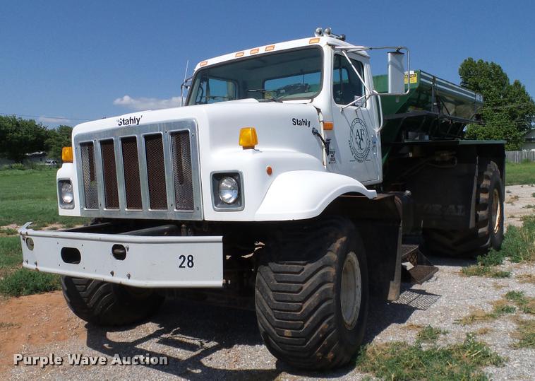 1996 International 2554 Stahly applicator truck - DA6775