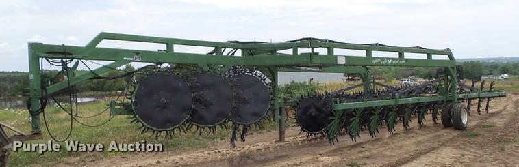 2005 Circle C Golden Eagle wheel rake - DH9357