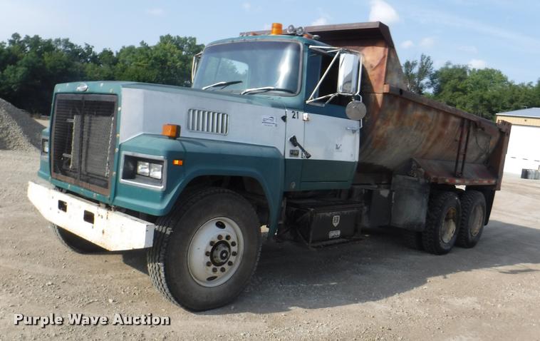 1989 Ford LTL9000 dump truck - DC5451