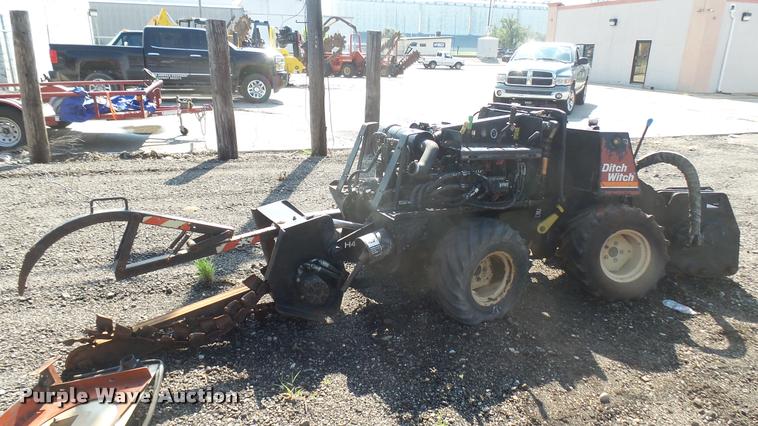 Ditch Witch 410SX vibratory plow - DR9414