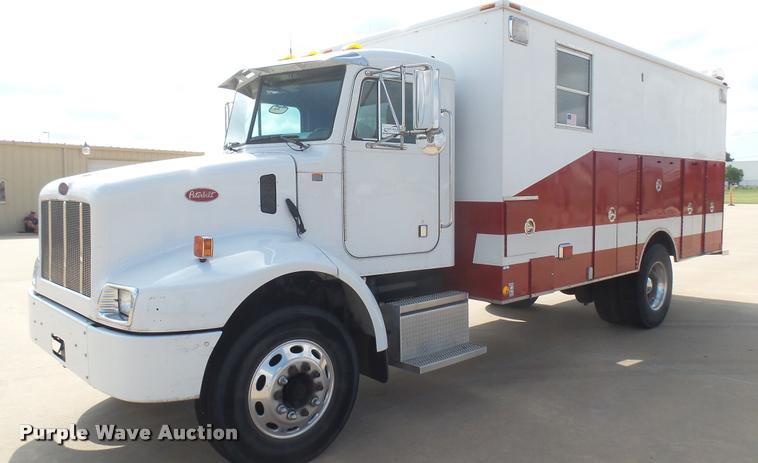 2004 Peterbilt 330 rescue truck - L2270