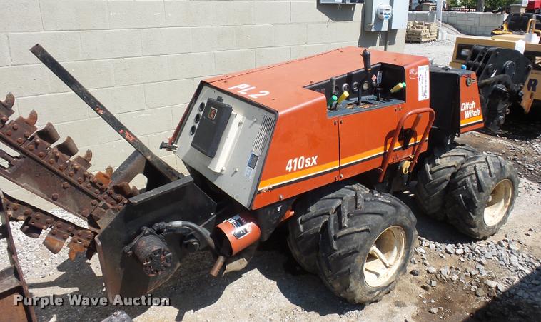Ditch Witch 410SX cable plow - DD1588