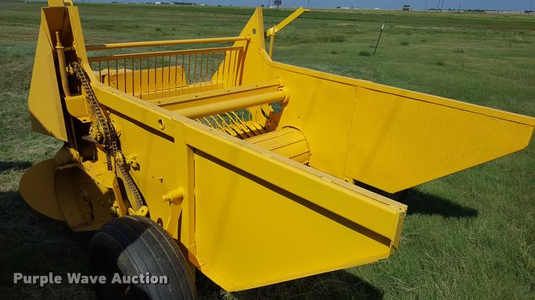 Shop built windrow fluffer - DL9009