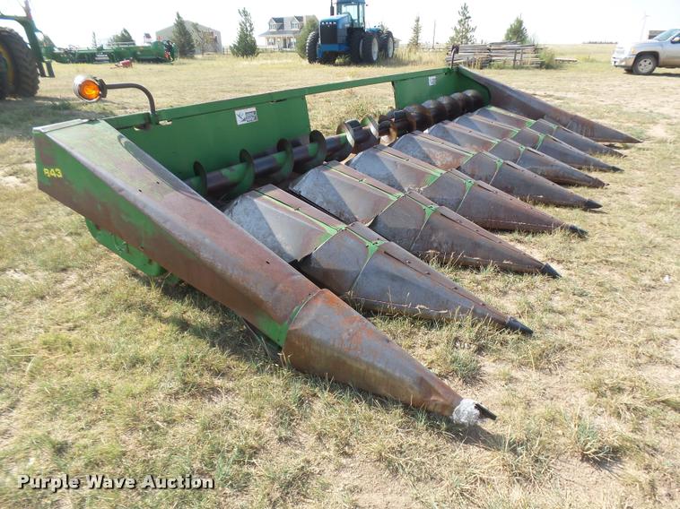 John Deere 843 corn head - DR9225