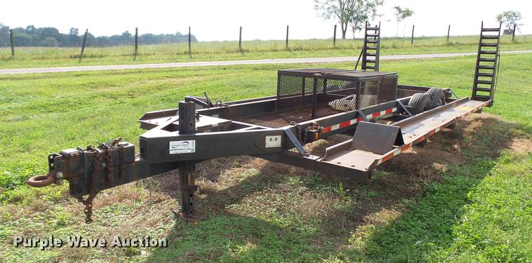 1998 Behnke sprayer trailer - DC2599