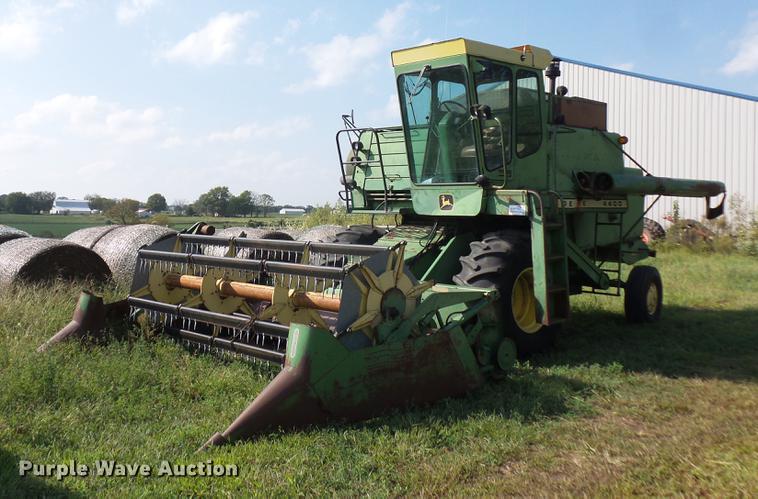 John Deere 4400 combine - DD1508