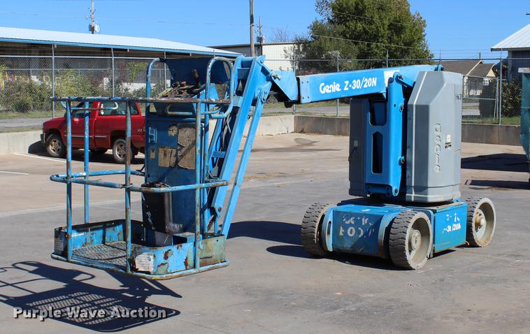 2006 Genie Z-30/20N boom lift - BE9426