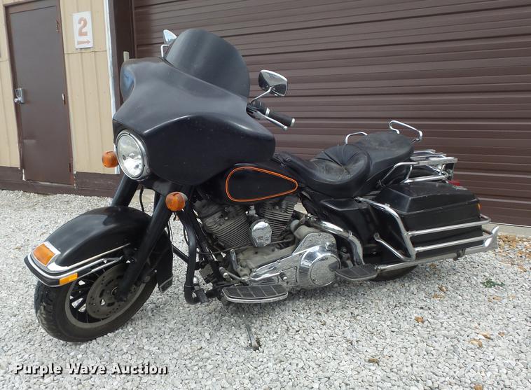 1984 Harley Davidson FLT Classic motorcycle - CC9658