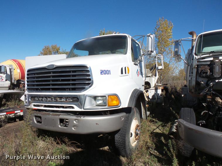 2007 Sterling L8500 ready mix truck chassis - DB8070