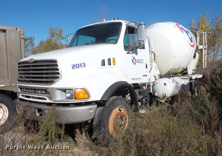 2007 Sterling L8500 ready mix truck - DB8095