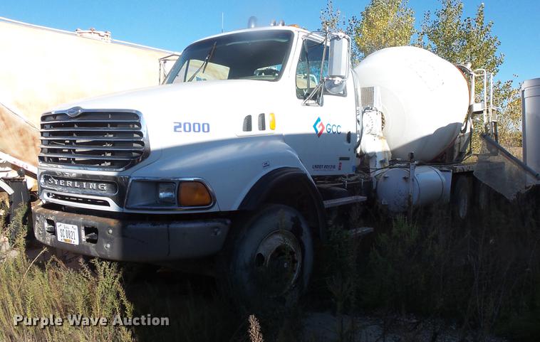 2007 Sterling L8500 ready mix truck - DB8097