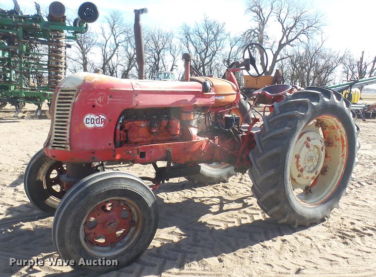 Cockshutt 40 tractor - DX9828