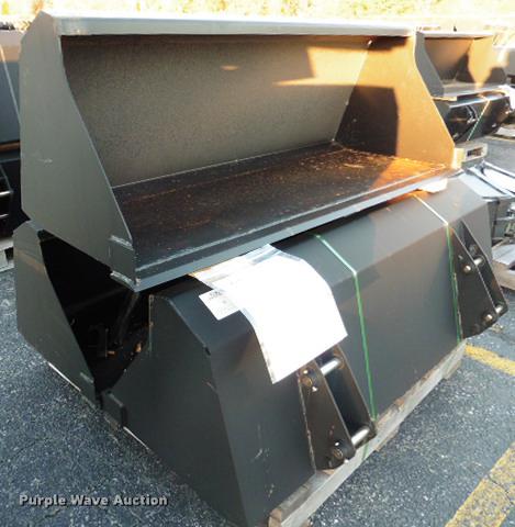 (4) 60" buckets - G1656
