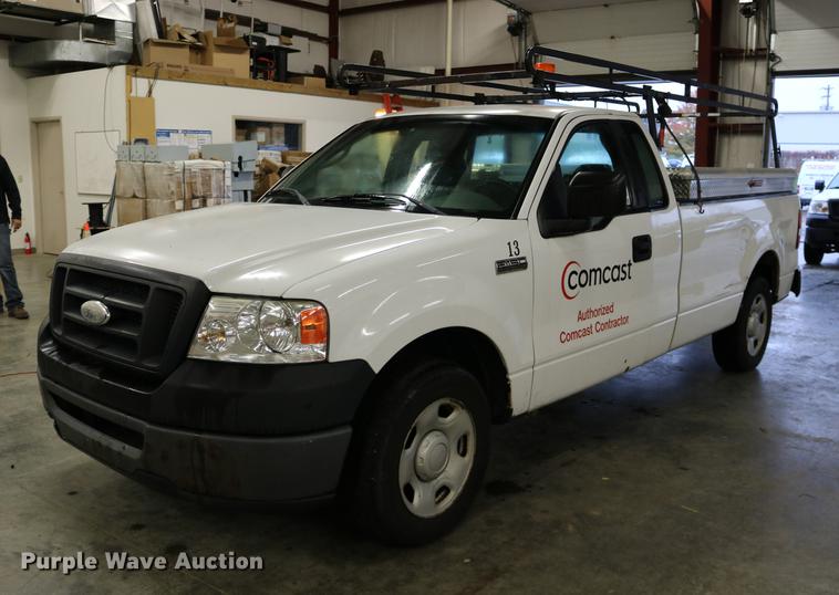 2008 Ford F150 pickup truck - DC3686