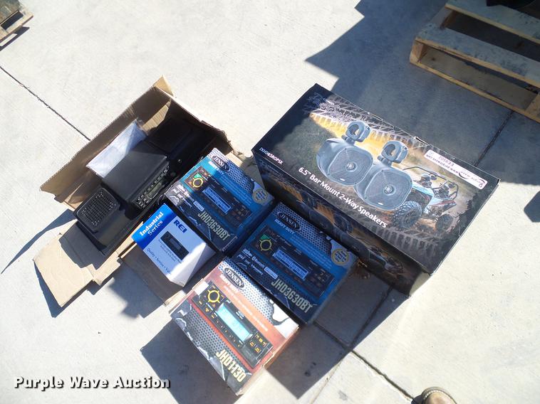 Tractor audio accessories - EE9502