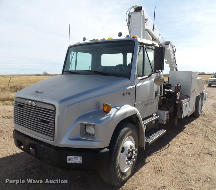 1997 Freightliner FL80 crane truck - DB6228