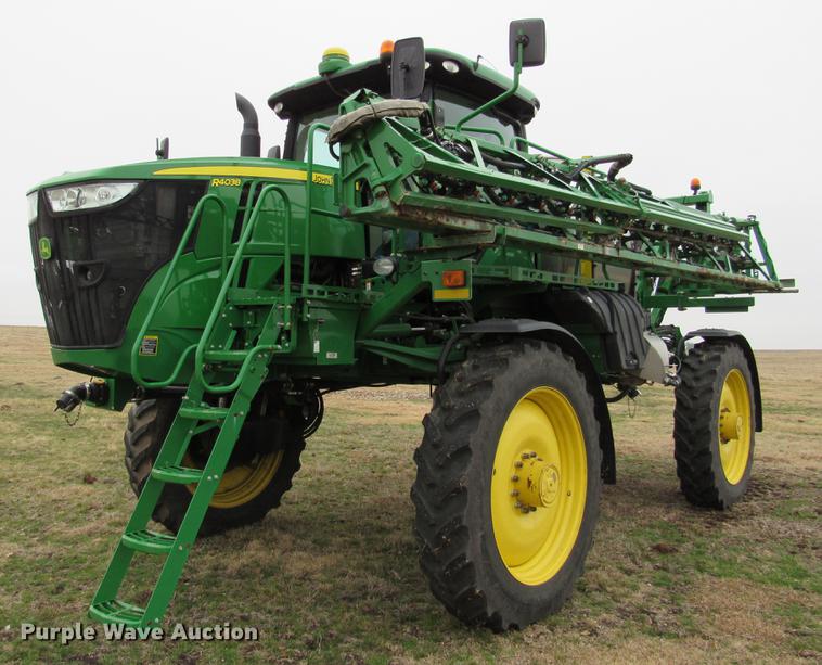 2014 John Deere R4038 self-propelled sprayer - DC2186